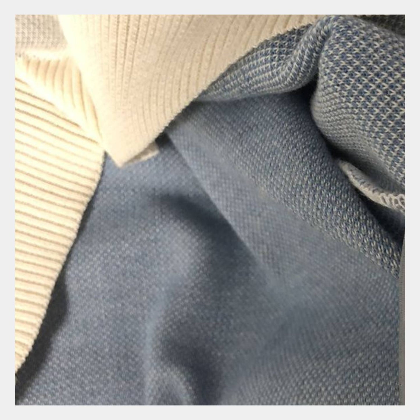 Pull en Maille Graphique – Confort Élégant Unisexe pour un Look Unique